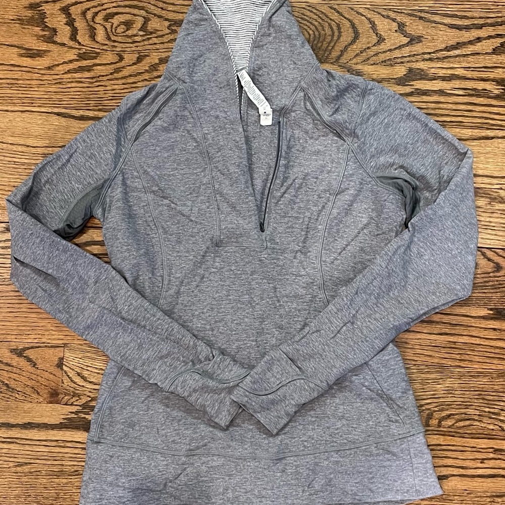Lululemon womens top